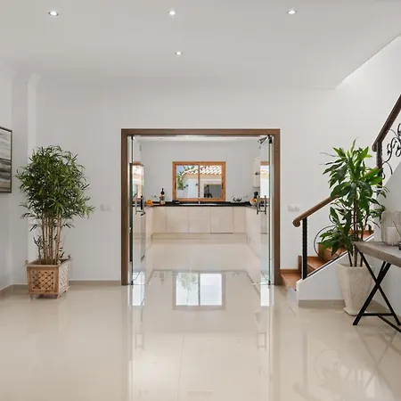 Karat Lusso Villa