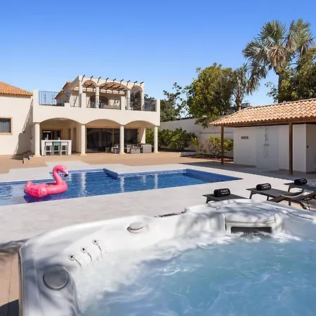 Karat Lusso Willa Costa Adeje (Tenerife)